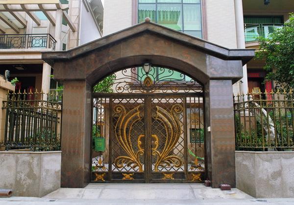 门口要保持干净清洁